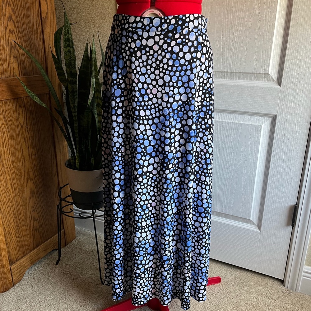 Black Label Evan Picone Polka Dot Maxi Skirt - Black and Blue, Size M